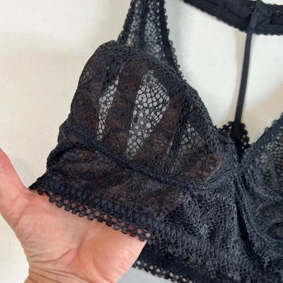 Victoria's Secret Black Lace Bralettes Racerback - Picture 7 of 9